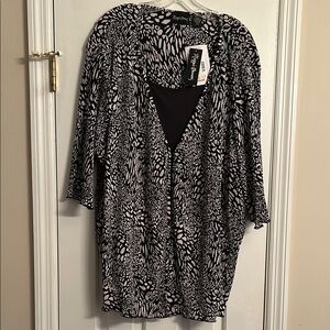 Maggie Barnes Black and White Relaxed Blouse
